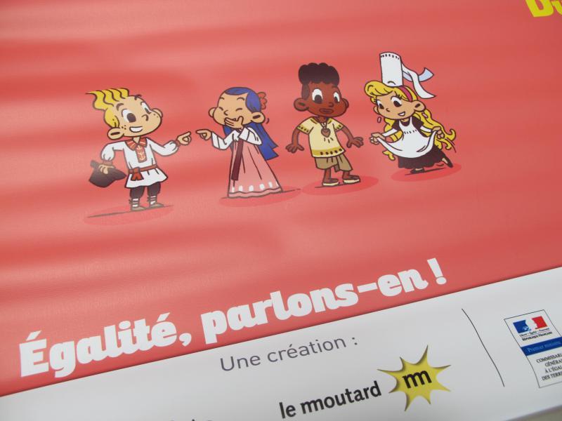 Exposition à la médiathèque / Egalité, parlons en !