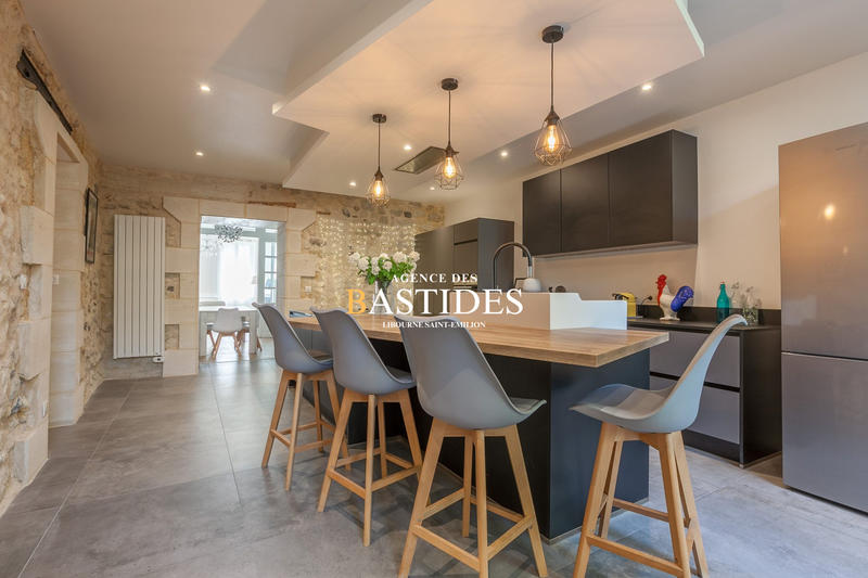 Maison - 141 m² - 4 pièces