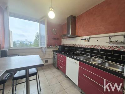 Appartement - 65 m² - 4 pièces