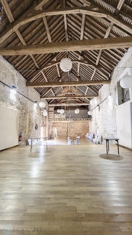 Propriété - 1 004 m² - 28 pièces