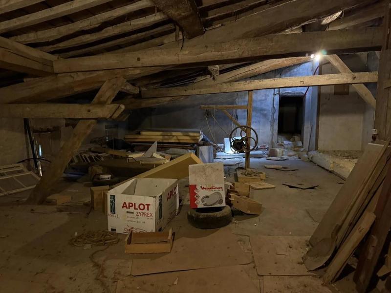 Maison - 295 m² - 9 pièces