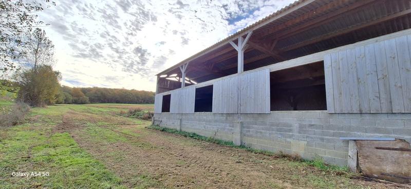 Maison - 460 m² - 2 pièces