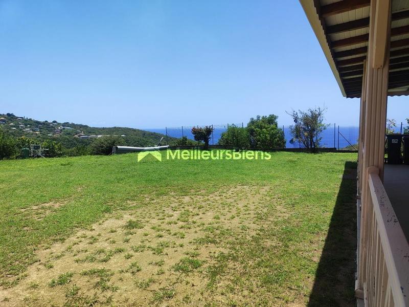 Maison - 107 m² - 4 pièces