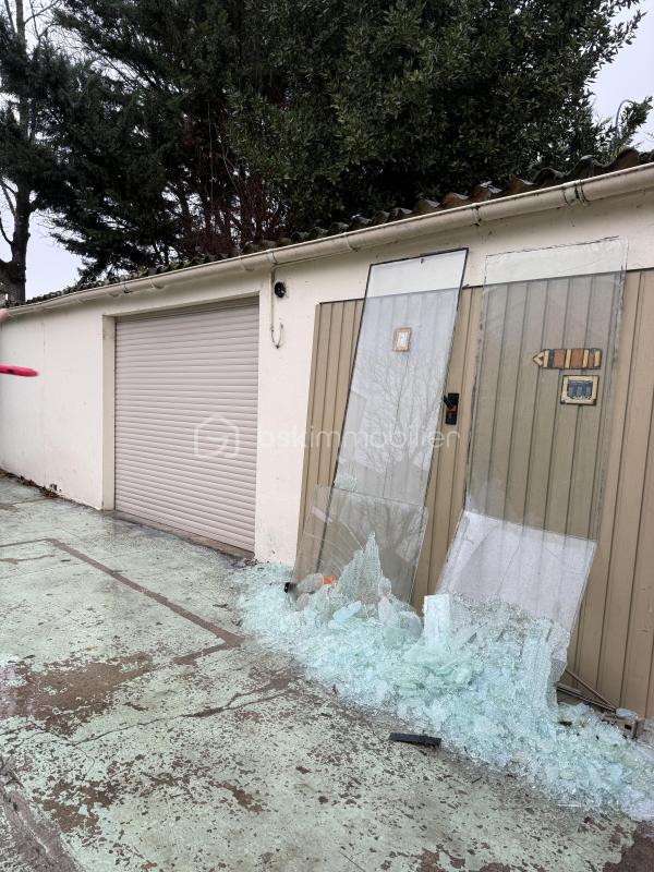 Bureau - 234 m² - 3 pièces