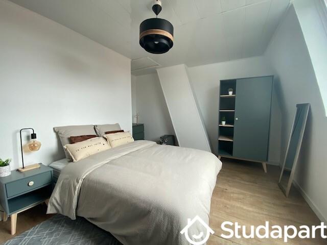 Chambre - 12 m² - 1 pièce