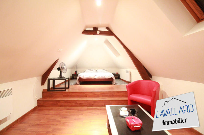 Maison traditionnelle - 209 m² - 6 pièces