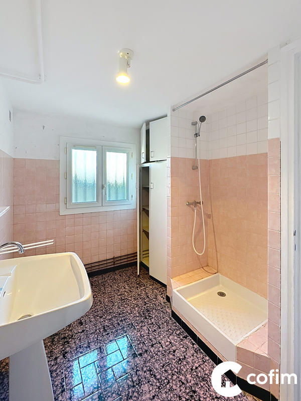 Maison traditionnelle - 150 m² - 6 pièces