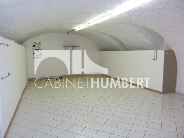 Local commercial - 311 m²