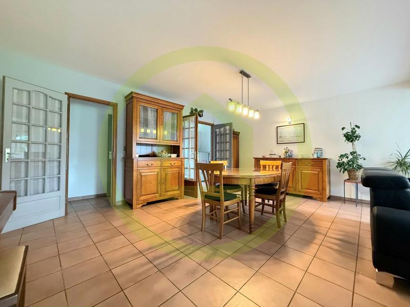 Maison - 160 m² - 8 pièces