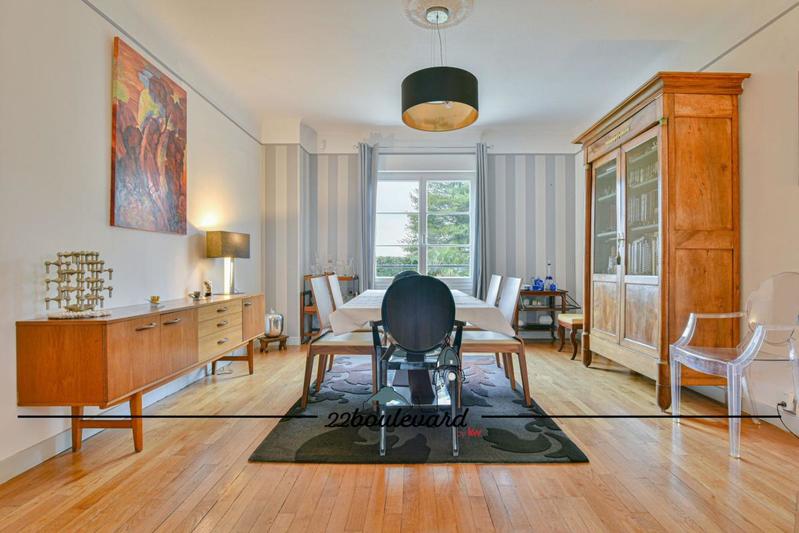 Maison - 151 m² - 6 pièces