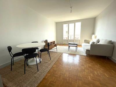 Appartement ancien - 70 m² - 3 pièces