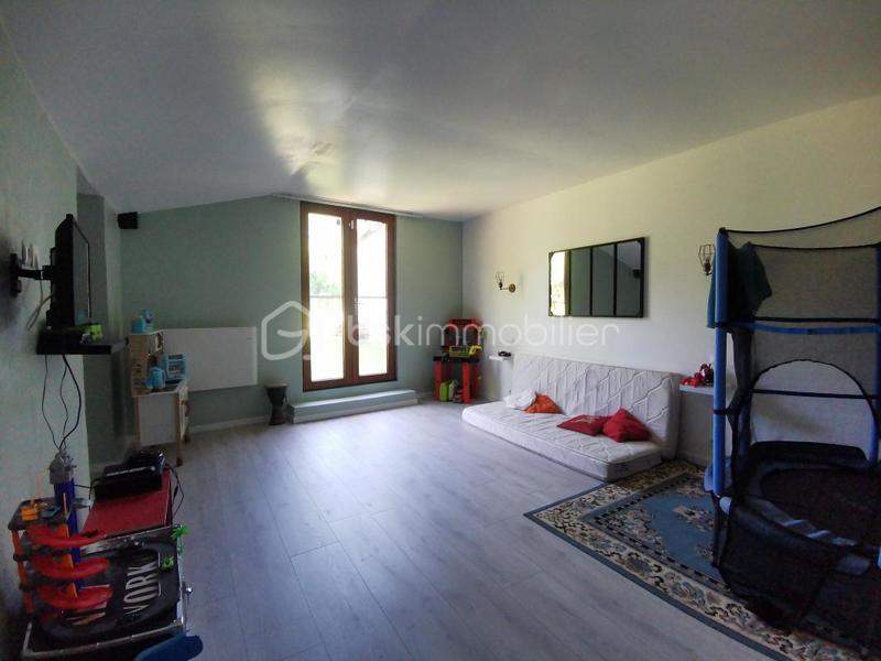 Maison - 157 m² - 7 pièces