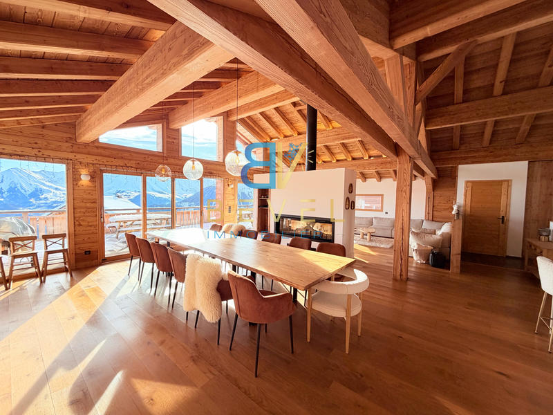 Châlet - 299 m² - 12 pièces