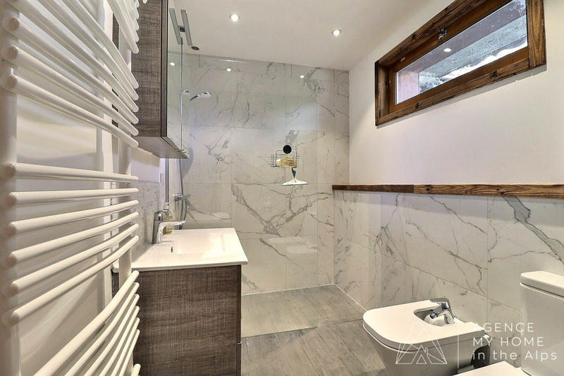 Châlet - 255 m² - 11 pièces
