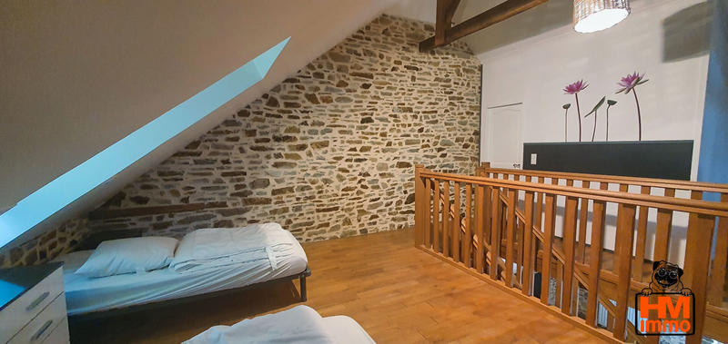 Maison - 215 m² - 7 pièces