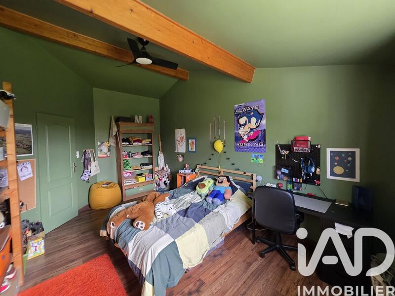 Maison - 145 m² - 6 pièces