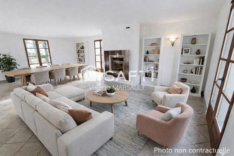 Maison - 204 m² - 9 pièces