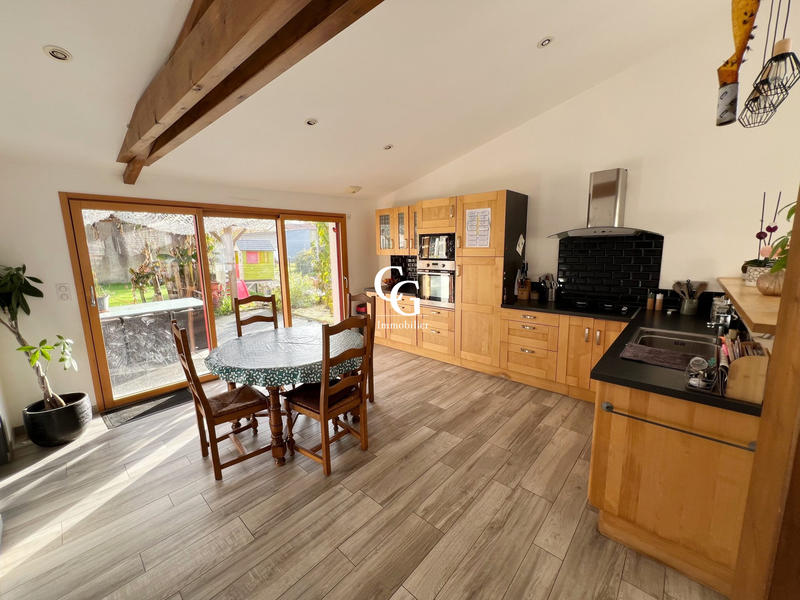 Maison - 145 m² - 5 pièces