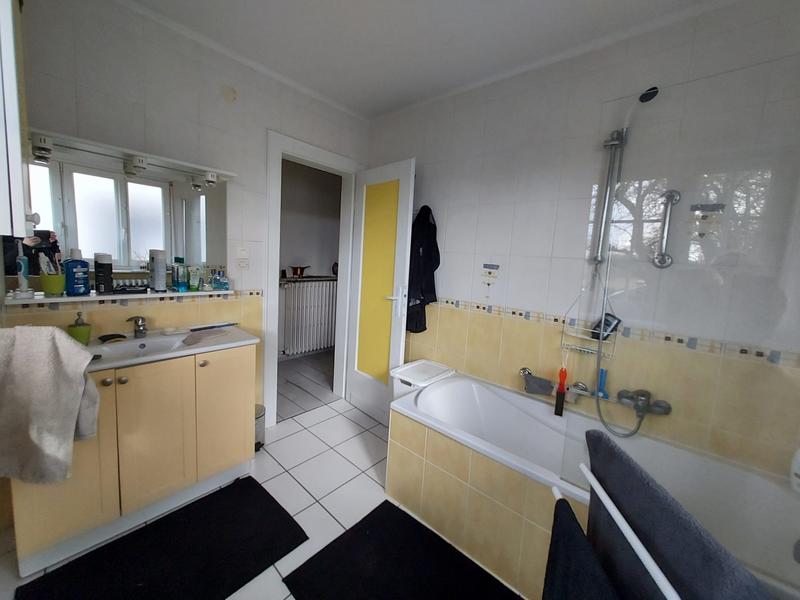 Maison - 98 m² - 5 pièces