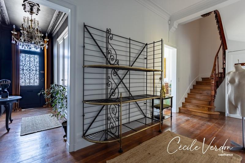 Maison en pierre - 200 m² - 8 pièces