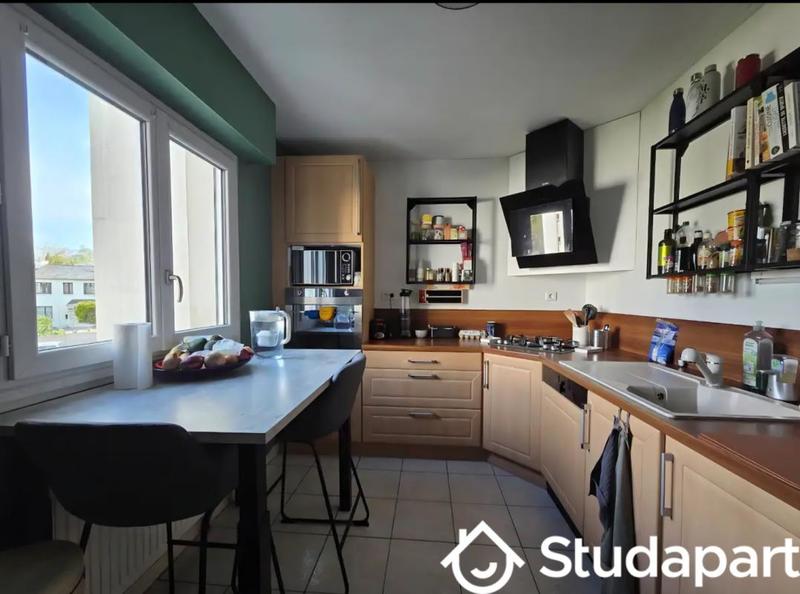 Chambre - 13 m² - 1 pièce