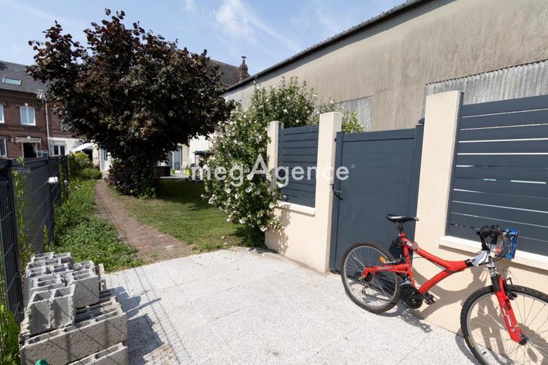 Maison - 221 m² - 8 pièces