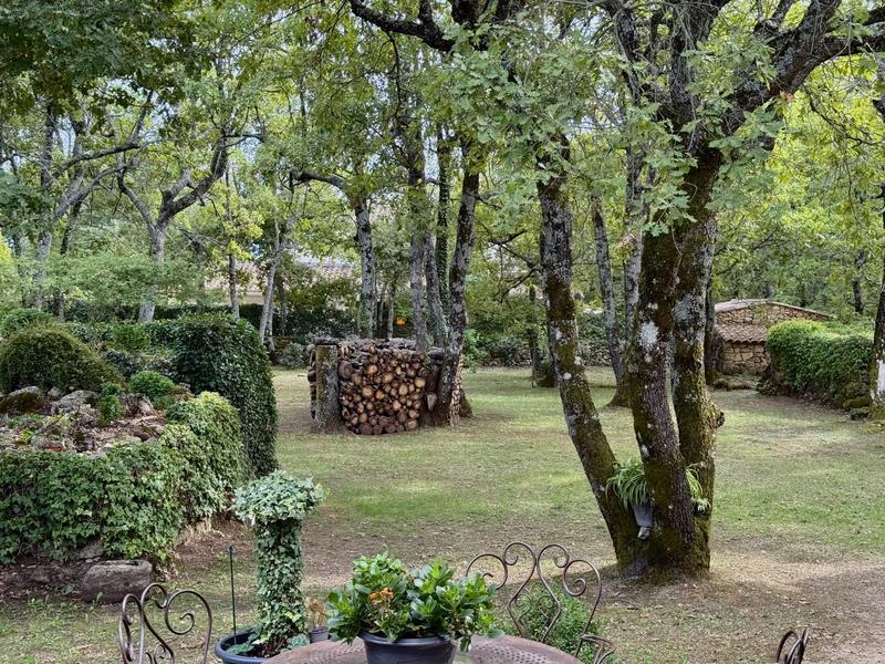 Maison - 231 m² - 11 pièces