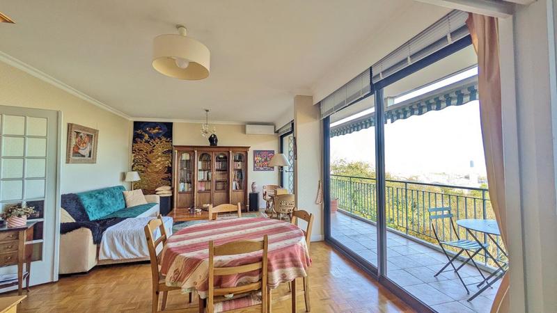 Appartement - 115 m² - 5 pièces