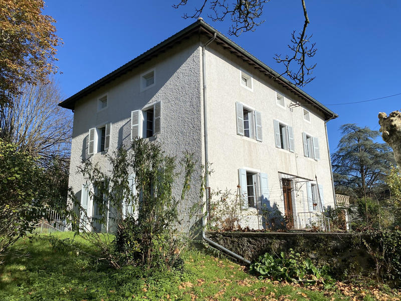Maison - 200 m² - 7 pièces