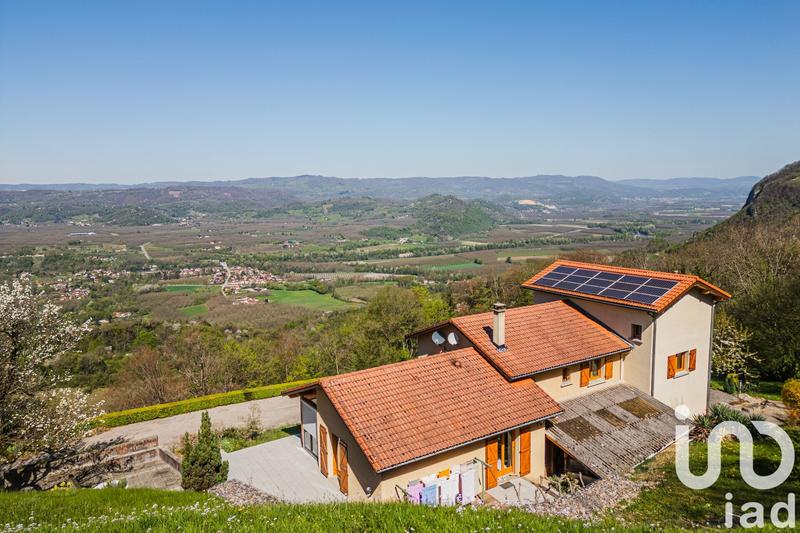 Maison - 255 m² - 7 pièces