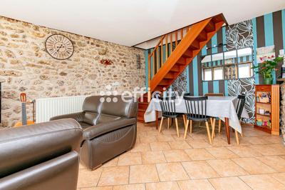 Maison - 94 m² - 5 pièces