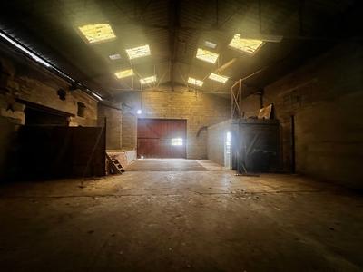 Grange - 495 m² - 4 pièces