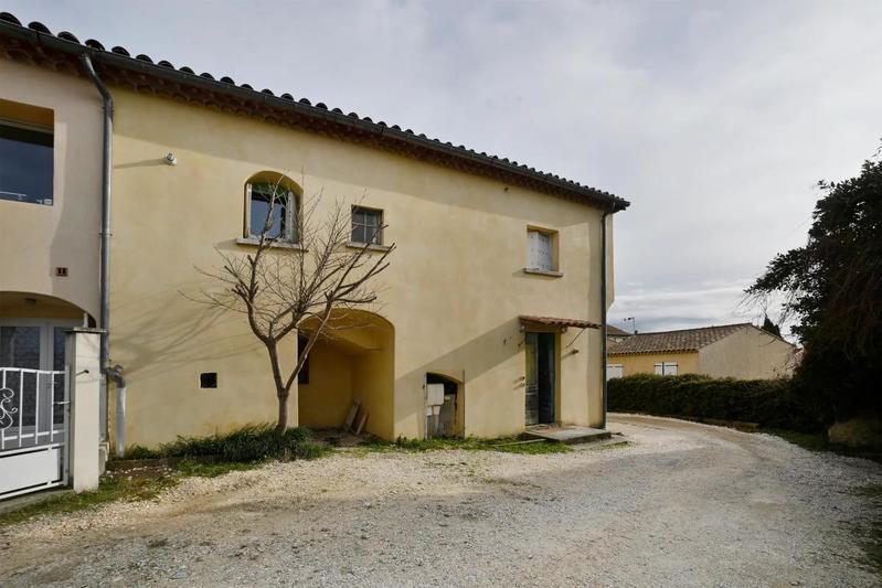 Maison - 330 m² - 15 pièces