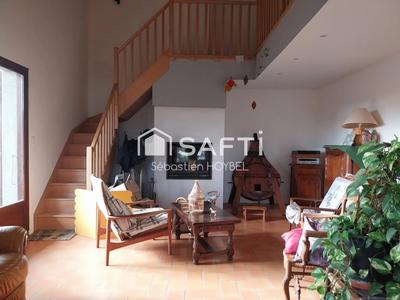 Maison - 227 m² - 7 pièces