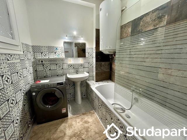 Chambre - 13 m² - 1 pièce