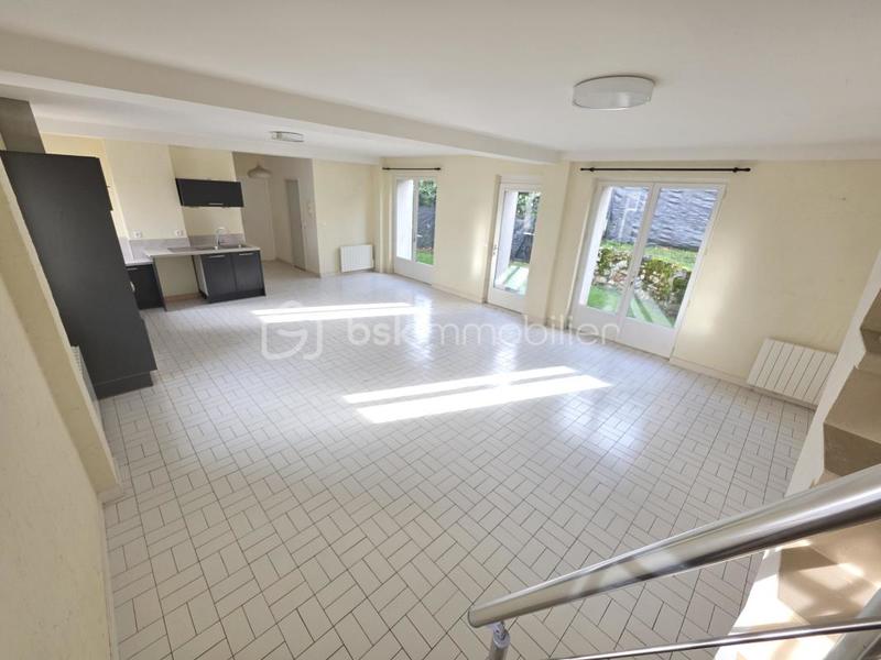 Maison en pierre - 110 m² - 4 pièces