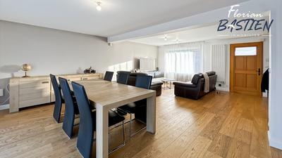 Maison - 165 m² - 9 pièces