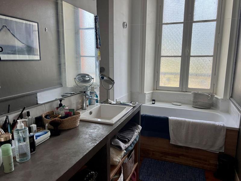 Appartement - 85 m² - 3 pièces