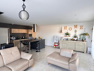 Maison - 94 m² - 4 pièces