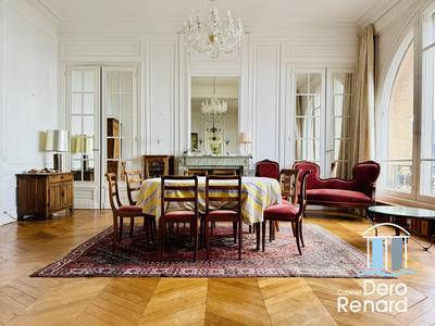 Appartement - 199 m² - 6 pièces