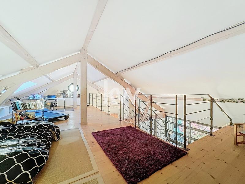 Maison - 307 m² - 6 pièces