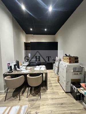 Local commercial - 570 m²