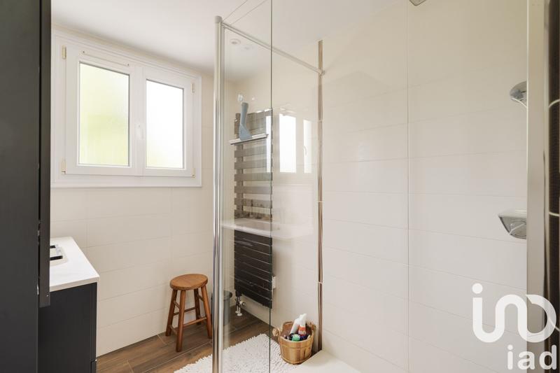 Maison - 286 m² - 9 pièces