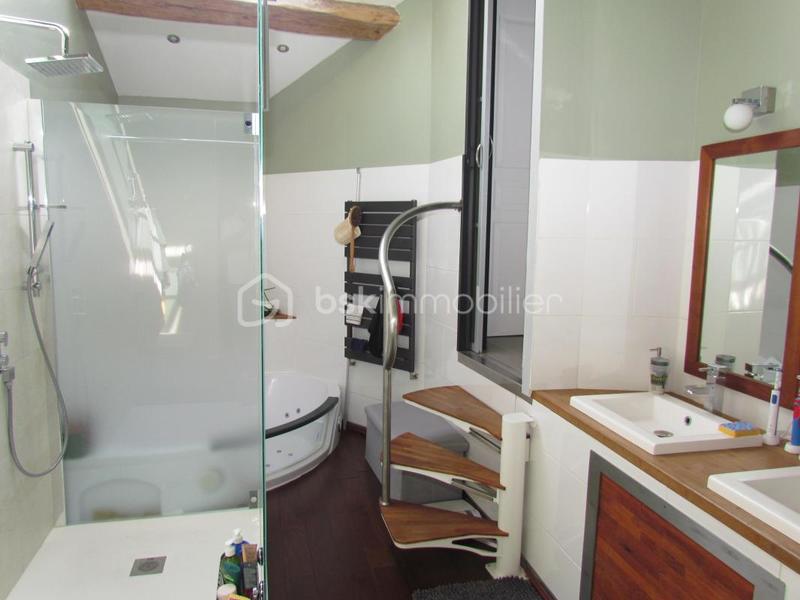 Maison ancienne - 223 m² - 7 pièces