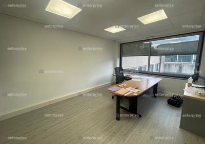 Bureau - 1 300 m²