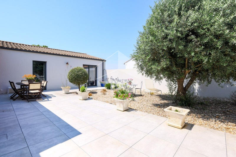 Maison - 192 m² - 6 pièces