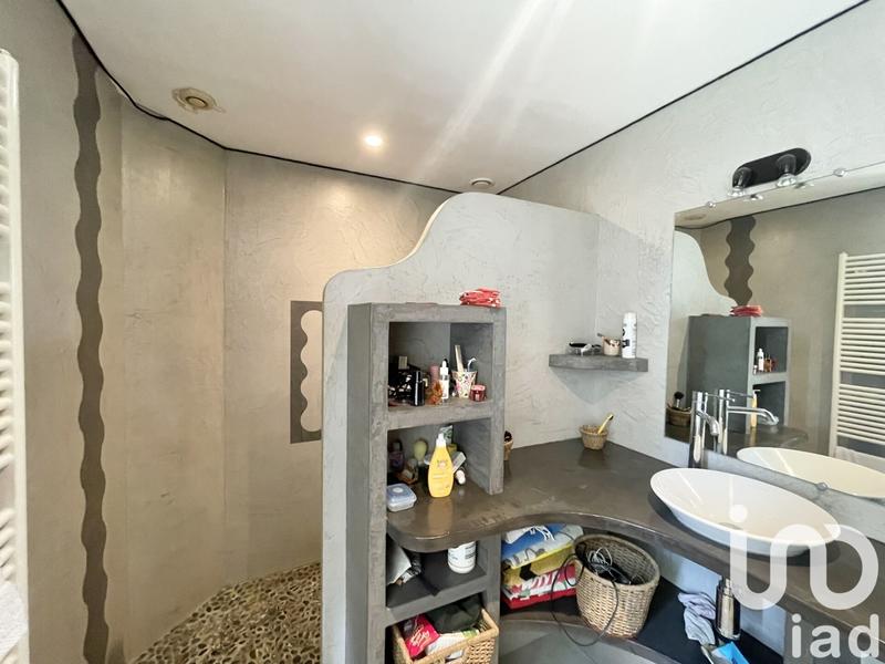 Maison - 342 m² - 10 pièces