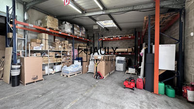 Entrepôt - 930 m²