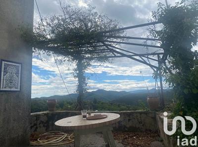 Maison - 160 m² - 11 pièces