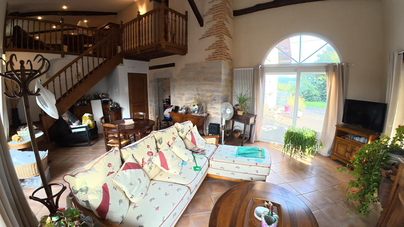 Maison - 200 m² - 6 pièces